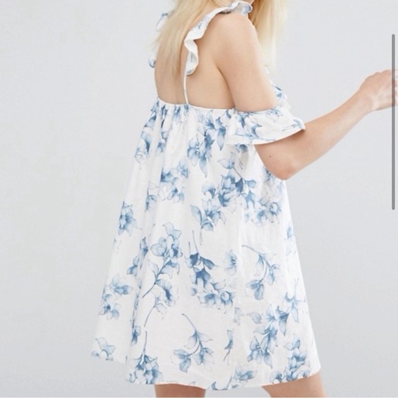J.O.A. White Blue Floral Ruffle Cotton Cross Cold Shoulder Mini Dress M - Picture 3 of 10